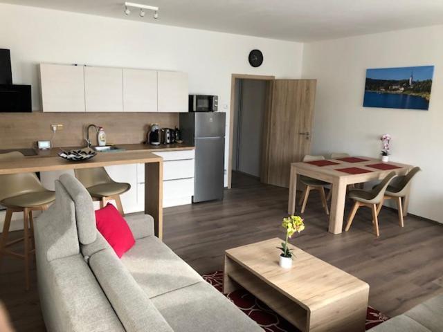 Apartamento Papeto Frymburk Exterior foto